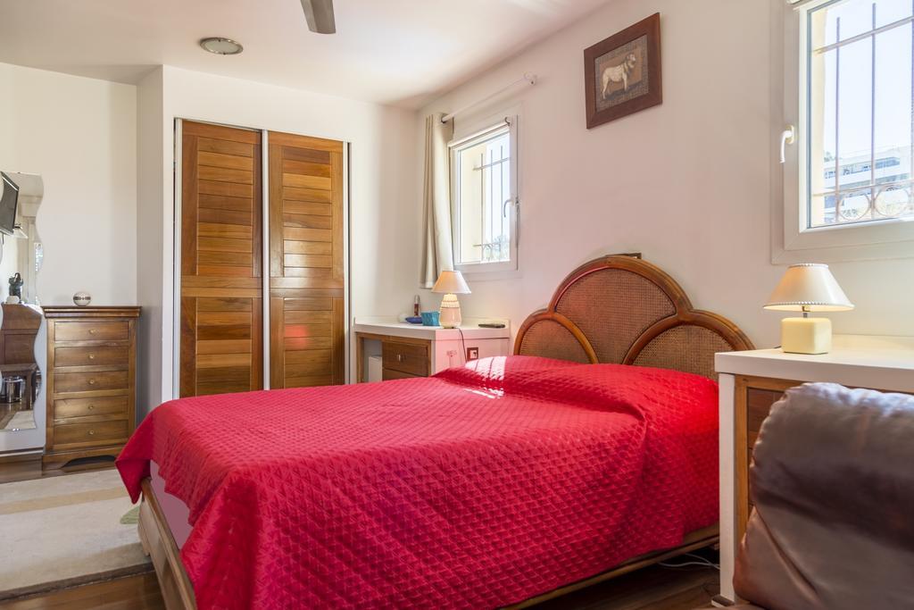 Les Terrasses De L'Etoile Bed & Breakfast Plan-de-Cuques Exterior photo